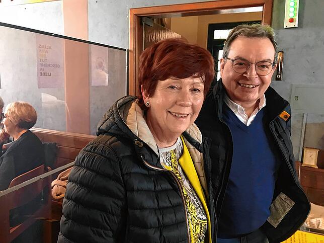 Auch Sponsoren kommen zum Essen: Katarina Hirt und Hardy Pfeiffer vom Rotary-Club Villingen-Schwenningen.