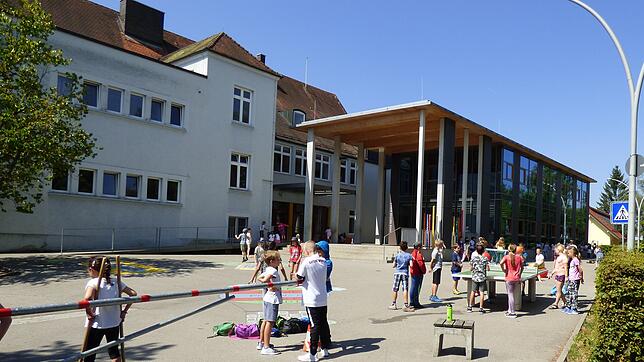 Wie geht es mit dem pädagogischen Konzept in der Jakob-Gretser-Grundschule weiter? Nachdem der Gemeinderat bei den Planungen für den ...