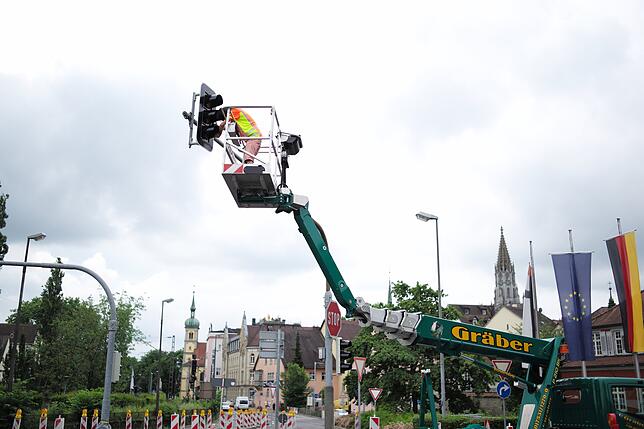Die Ampel: Nachdem die Einmündung Rheinsteig/Konzilstraße ohnehin teilweise gesperrt ist, nutzt die Stadtverwaltung die Gelegenheit, ...