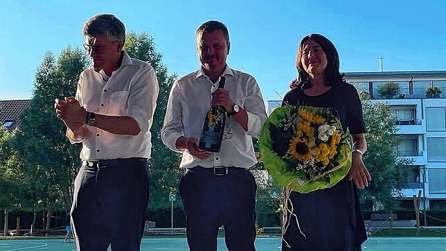 Das Ergebnis der Bürgermeisterwahl in Murg steht fest: Amtsinhaber Schmidle erreicht als einziger Kandidat 92,9 Prozent der Stimmen und ...