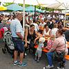 (Archivbild) Das Reichenauer Wein- und Fischerfest war im Vorjahr an allen drei Tagen sehr gut besucht &ndash; hier am Sonntagmittag.