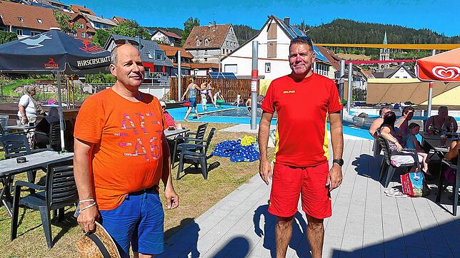 Die DLRG-Ortsgruppe Vöhrenbach nimmt sich besonders der Schwimmausbildung von Kindern und Jugendlichen an. Ein zehnköpfiges, engagiertes ...