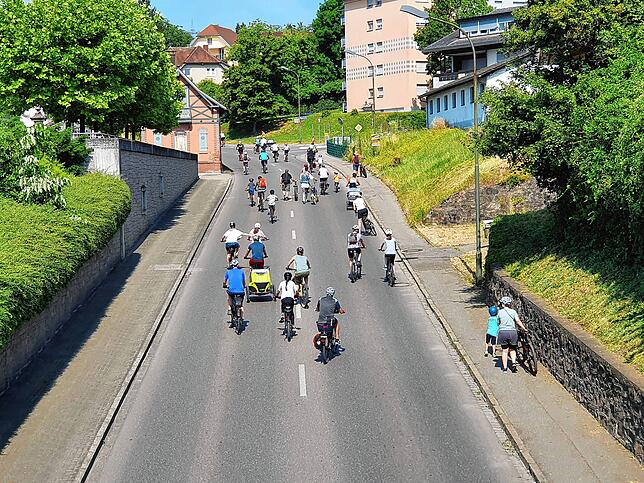 Wo sonst motorisierter Verkehr rollt, wurde am Sonntag in die Pedale getreten.