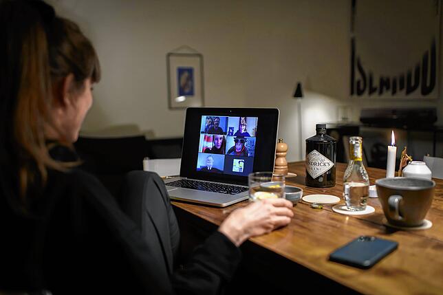 Ein Bildschirm und viele Gesichter &ndash; eine Video-Konferenz hat ihren Charme.