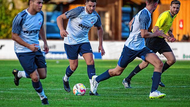 Bild : VfB Waldshut gewinnt mit 4:0 gegen den FC Zell &ndash; und wir haben Bilder!