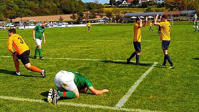 Bild : SG Dettingen-Dingelsdorf II feiert zweiten Sieg in Serie – Mit Videos!
