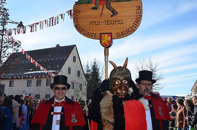 Bild 40: Bilder vom Narrenumzug in Weigheim 2019
