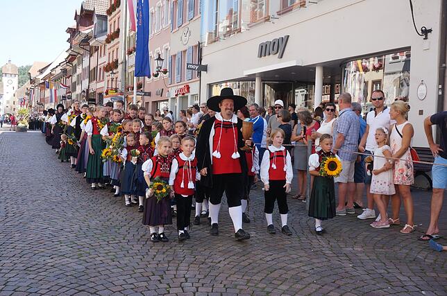 Bild 1: Der Festumzug der 551. Waldshuter Chilbi in Bildern