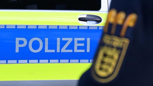 Über weitere Hintergründe zu dem Vorfall machte die Polizei zunächst keine Angaben. (Symbolbild)