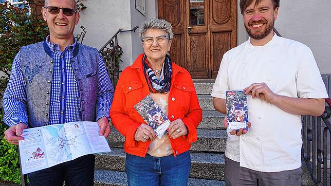 Ühlingen auf eigene Faust entdecken können Kinder mit dem jüngst herausgegebenen Flyer. Klaus und Silvia Müller (von links) haben eine ...