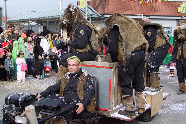 Bild 21: Bilder vom Fasnachtsumzug der Narrenzunft Bohnenviertel in Hohentengen am Hochrhein