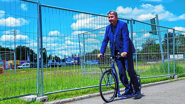 Bürgermeister Detlev Bührer nimmt Anlauf für eine zweite Amtszeit &ndash; hier im Juni. Allerdings bekommt er nun Konkurrenz.