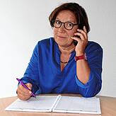 Mara Klein ist soziale Beraterin bei &bdquo;Frauen helfen Frauen&ldquo; und hilft Frauen in Not.