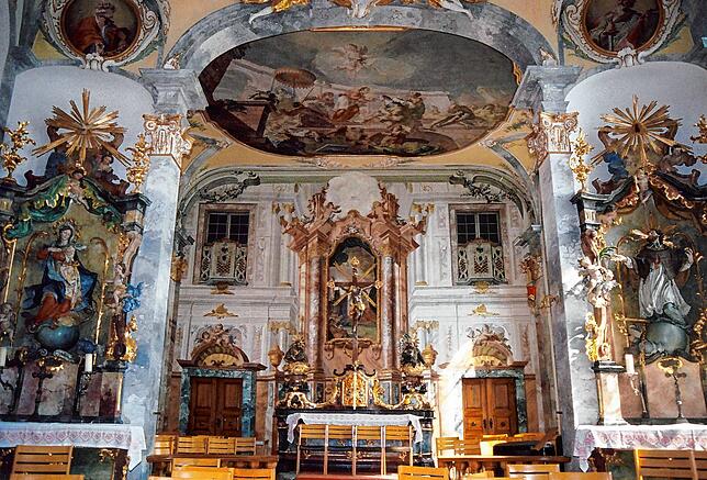 Die barocke Seminarkapelle gehört heute zum Droste-Hülshoff-Gymnasium und wird in der Denkmalnacht von Schülern erklärt.