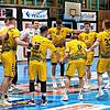 Die Spieler der HSG Konstanz feiern vor 490 Zuschauern ihren 38:30-Erfolg beim TuS Fürstenfeldbruck. Höher gewannen die Handballer vom ...
