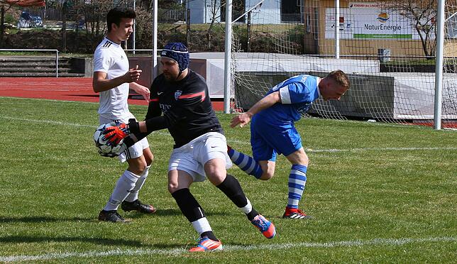 Bild 18: Der FC Wehr besiegt den SV Weil II mit 2:1 – und wir haben die Bilder