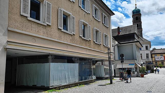 Schon seit über zehn Jahren steht dieses Ladengeschäft in der Bad Säckinger Altstadt leer. &bdquo;Ein Schandfleck&ldquo;, sagt Elisabeth ...
