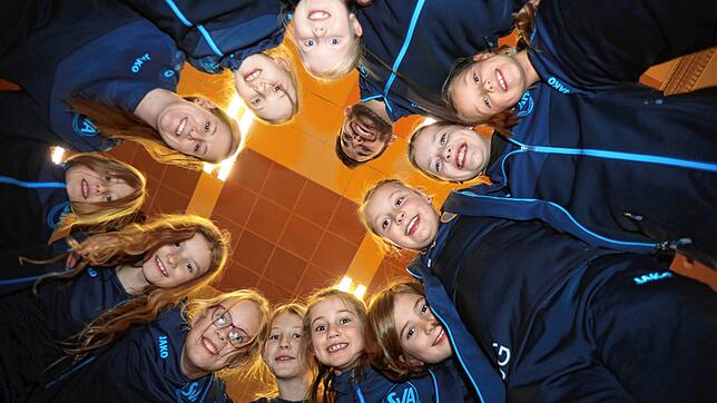 Wir sind ein Team! Die Mädchen des SV Allensbach halten gut zusammen.