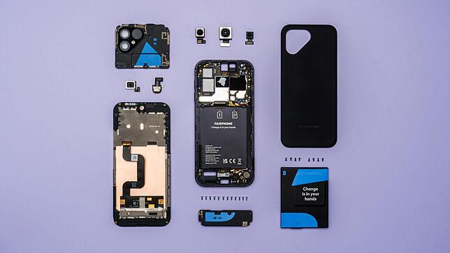 Das Fairphone 5 ist modular aufgebaut. Ein Schraubendreher genügt, um Reparaturen vorzunehmen und Teile zu tauschen.