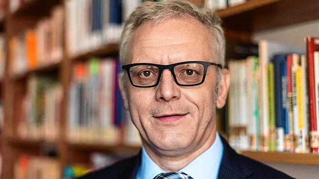 Der Politologe Ulrich Eith rechnet den grünen Erfolg Kretschmann zu &ndash; aber nicht nur.