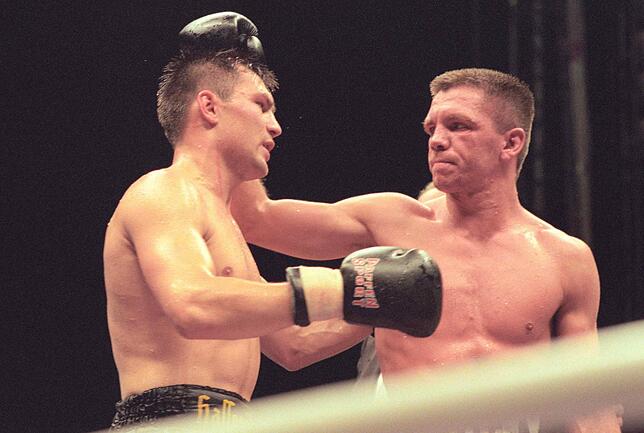 Den Kampf gegen Dariusz Michalczewski (links) verlor Graciano Rocchigiani 1996 durch eine Disqualifikation.