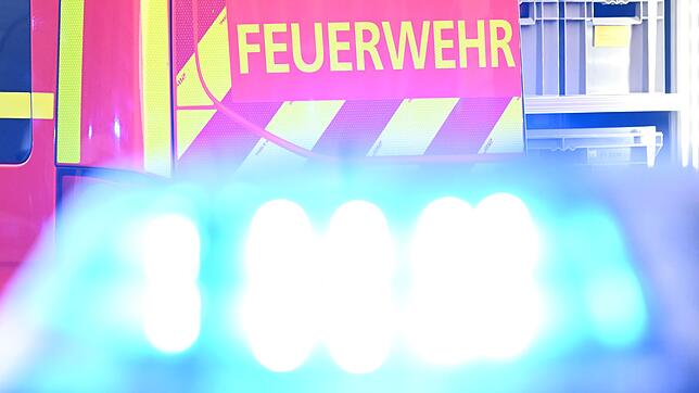 Etliche Feuerwehrkräfte sind vor Ort. (Symbolbild)