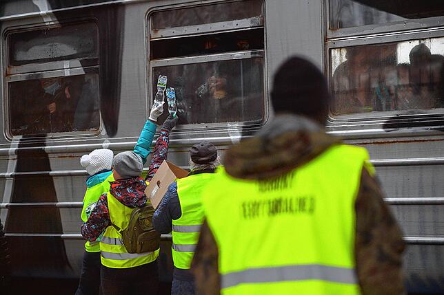 Bild 8: Eine Woche Krieg, hunderttausende Flüchtlinge: Bilder von der polnisch-ukrainischen Grenze