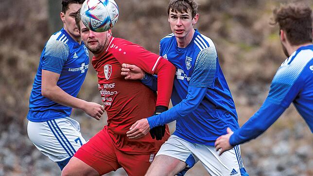 Bild : FC Schlüchttal feiert 8:1-Kantersieg gegen den SV Stühlingen – und wir haben Bilder!