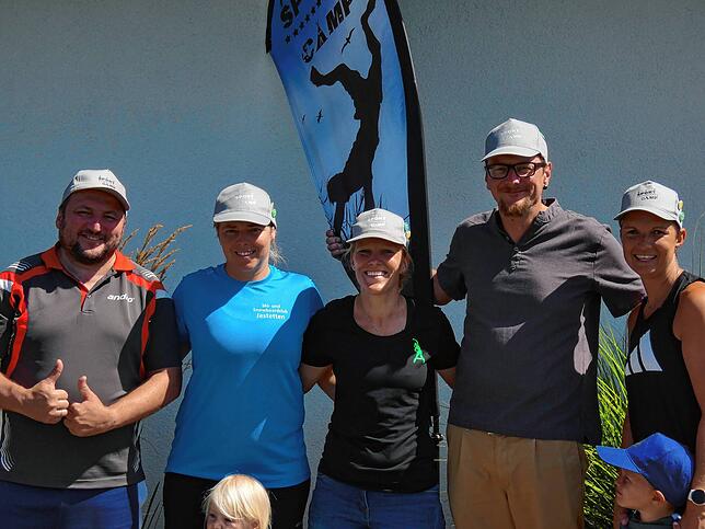 Das Organisationsteam (von links)_ Andreas Gillich, Isabell Keller, Desiree Schärer, Michael Mothes und Sandrea Fayt.