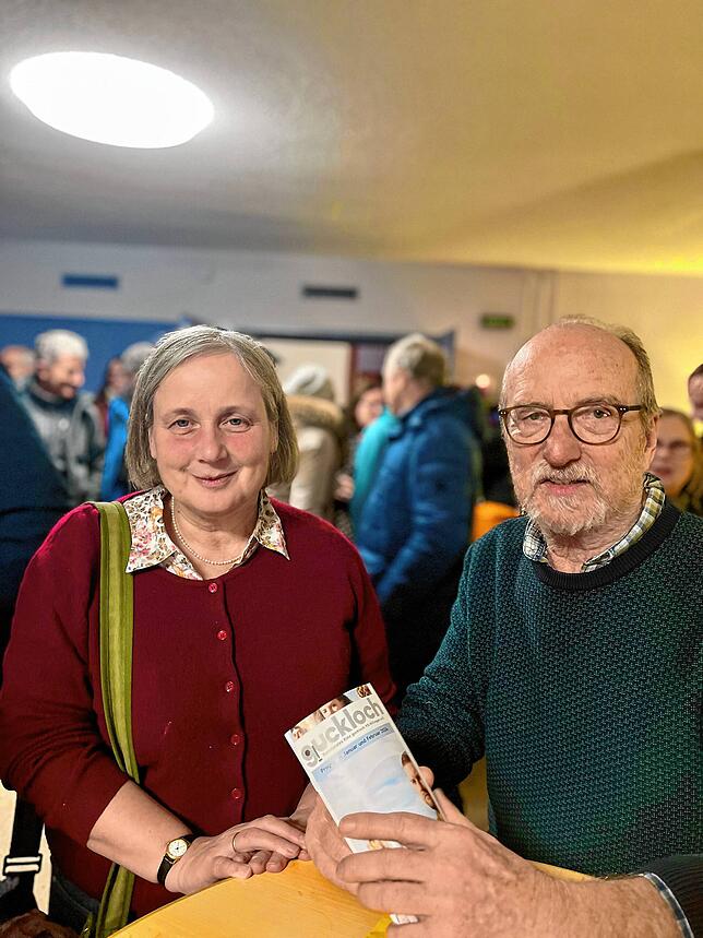 Annie Bronner und Henry Probst freuen sich, dass das Guckloch-Kino in eine neue Ära übergeht.