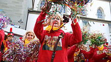 Bild : Die Girls von Cheerio Ratoldi geben den Groove auf dem Marktplatz vor