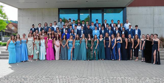 Sie haben an der Constantin-Vanotti-Schule in Überlingen ihr Abitur gemacht.
