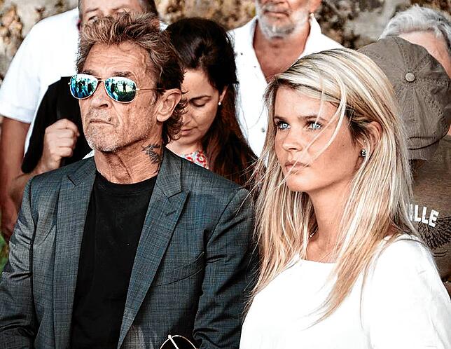 38 Jahre Altersunterschied: Rockmusiker Peter Maffay (70) und Lehrerin Hendrikje Balsmeyer (32) haben eine kleine Tochter.