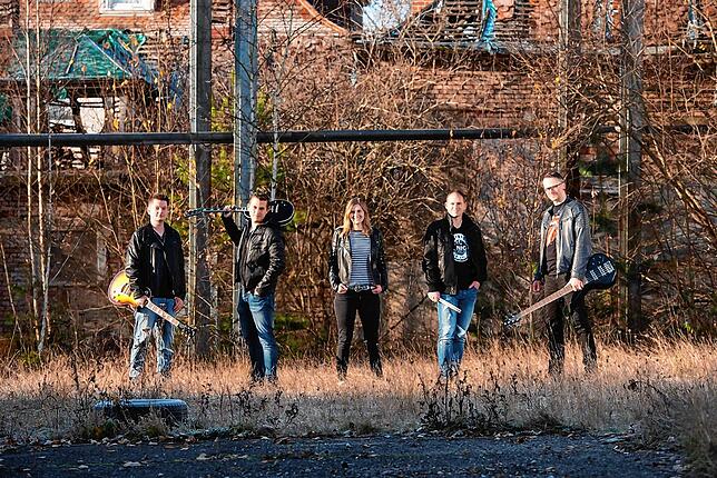 Schwenningen, Wirtshaus Wildpark, Sa, 9.3., 19.30 Uhr: Die Rockcover-Band Lucille aus der Region Villingen-Schwenningen spielt im ...