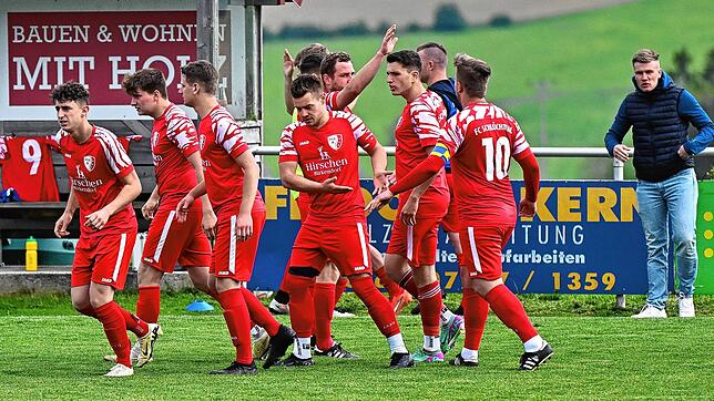 Bild : FC Schlüchttal besiegt den TuS Efringen-Kirchen mit 4:2 – und wir haben Bilder!