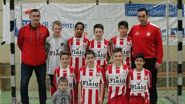Heimvorteil: Der FC Tiengen 08 feierte in heimischer Halle den Futsal-Bezirksmeistertitel bei den D-Junioren mit einem 3:1-Finalsieg ...