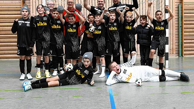 Bild : FC 08 Villingen Hallen-Bezirksmeister bei den E-Junioren – wir haben die besten Turnier-Bilder!