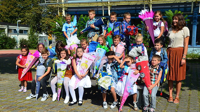 Bild : Erster Schultag an der Zelgschule