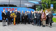 Unter Leitung von Stadtpfarrer Bernd Walter unternahm diese Gruppe eine Fahrt von Überlingen nach Elzach zur Trauerfeier für den ...