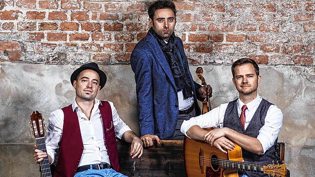 Das Trio Cobario aus Wien spielt am 13. Juli auf dem Hockeyplatz in Bräunlingen. Der SÜDKURIER verlost für das Konzert drei Mal zwei ...