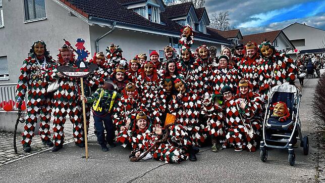 Die Rebesäck Küssaberg wollen ihre mehr als 40 Jahre alten Masken restaurieren lassen und neue Häs herstellen.