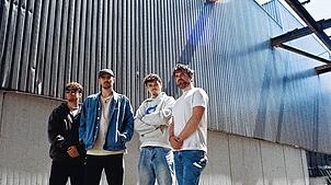 Die Band Zweifel spielt in Lauchringen, der Heimat von Drummer Joel Henss und Bassist Jupp Kögel. Foto: Pedro Dederer