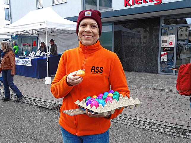 Bunte Eier: Bei Manuela Zeitz vom Gesundheitszentrum Ass ist schon Ostern angesagt.