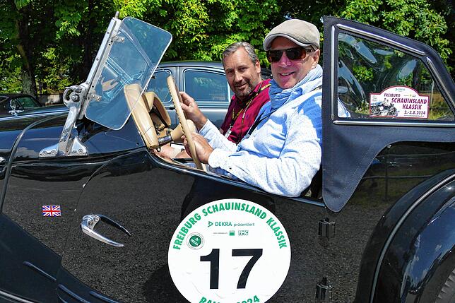 Christoph Schittenhelm, am Steuer, nennt seit drei Jahren diesen MG TF 1500 von 1955 sein Eigen. Mit Schwager und Copilot David Horn aus ...