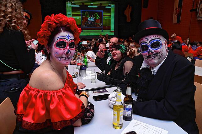 Bild 16: Hexenball: Mit Volldampf im Hexen-Express