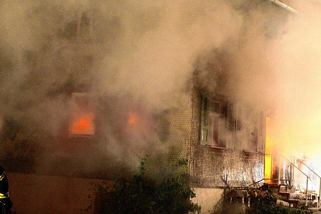 Bild 10: Bauernhaus in Niedereschach-Fischbach brennt nieder &ndash; Bewohner unverletzt