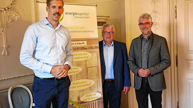 Jan Münster, Sven Geiger und Michael Thater (von links) stellen die geplanten Aktionen vor. Bild: Michael Gottstein