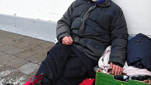 Trotz eisiger Kälte ist er gut gelaunt: Attila Bolac aus der Slowakei.