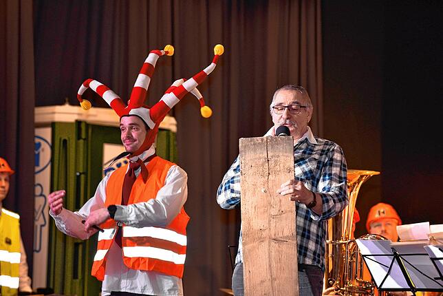 Bild 5: Stimmungsvoller Hüfinger Kolpingball bringt Festhalle zum Beben &ndash; Teil 2