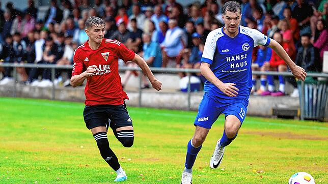 Bild : Die besten Bilder vom Landesligaduell zwischen dem FC Überlingen und dem FC Radolfzell!